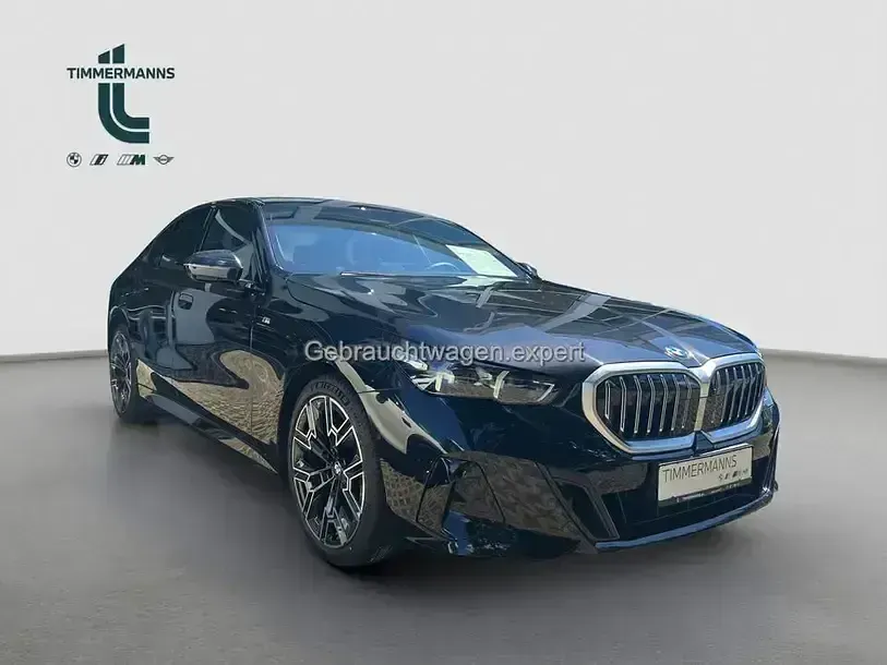 Gebraucht BMW 520 Comfort Edition 197 PS (144 kW) 2025 Saphirschwarz (metallic) Limousine