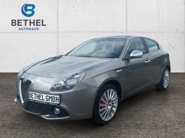 Grau Gebraucht 2019 Alfa Romeo Giulietta Super Kleinwagen | 14.990 € (Fairer Preis) - Bild 1/4