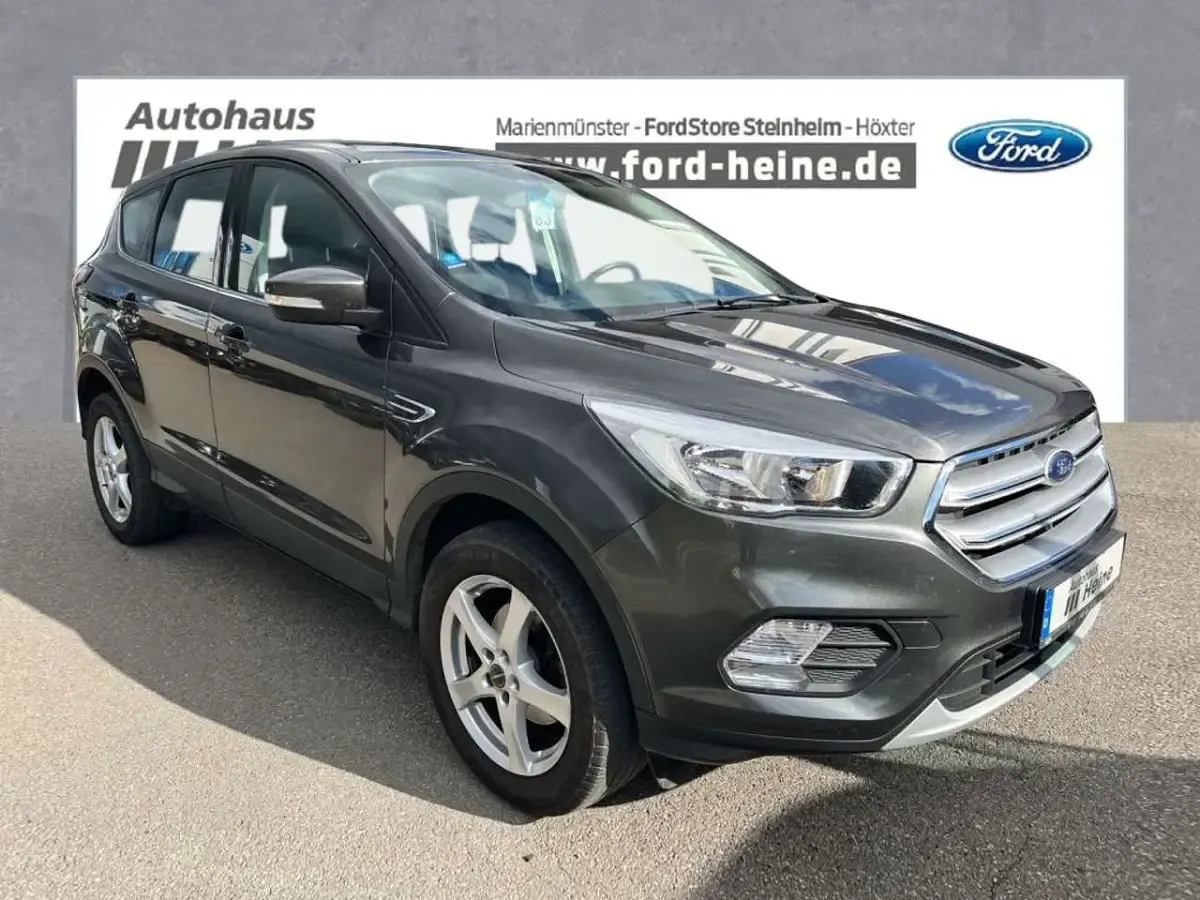 Gebraucht Ford Kuga Trend 120 PS (88 kW) 2017 Magneticgrau metallic SUV