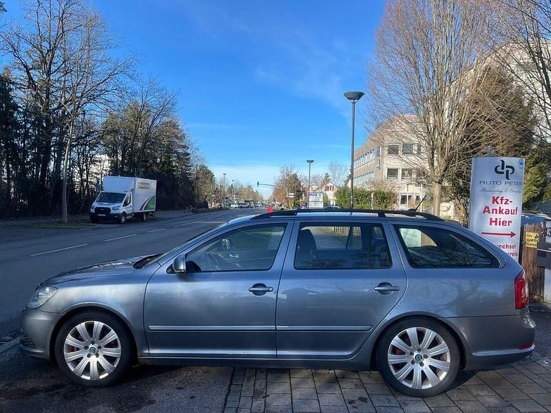 Gebraucht Skoda Octavia RS 170 PS (125 kW) 2012 Grau Kombi