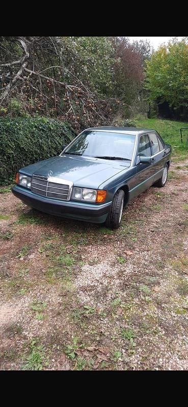 Gebraucht Mercedes 190 160 PS (117 kW) 1992 Grün Limousine