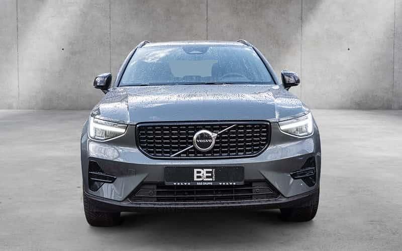 Gebraucht Volvo XC40 Plus 163 PS (119 kW) 2025 Grün SUV