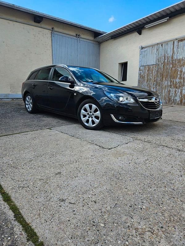 Schwarz Gebraucht 2013 Opel Insignia Kombi | 5.250 € (Fairer Preis) - Bild 1/4