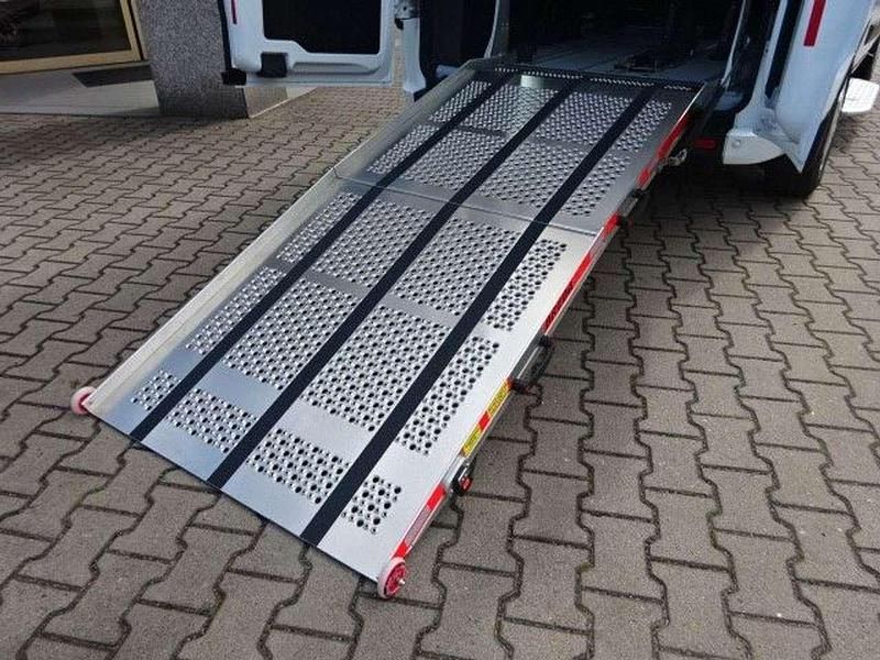 Gebraucht Ford Transit Custom 131 PS (96 kW) 2024 Frostweiß Kombi