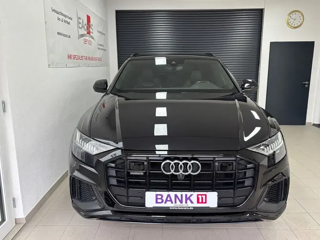 Gebraucht Audi Q8 S-line plus 286 PS (210 kW) 2019 Schwarz SUV