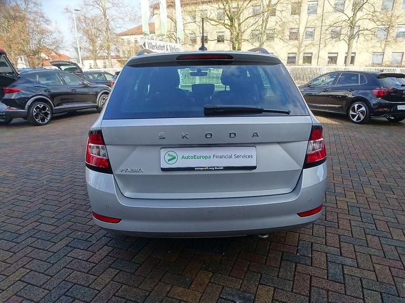 Gebraucht Skoda Fabia 95 PS (69 kW) 2022 Silber Kleinwagen