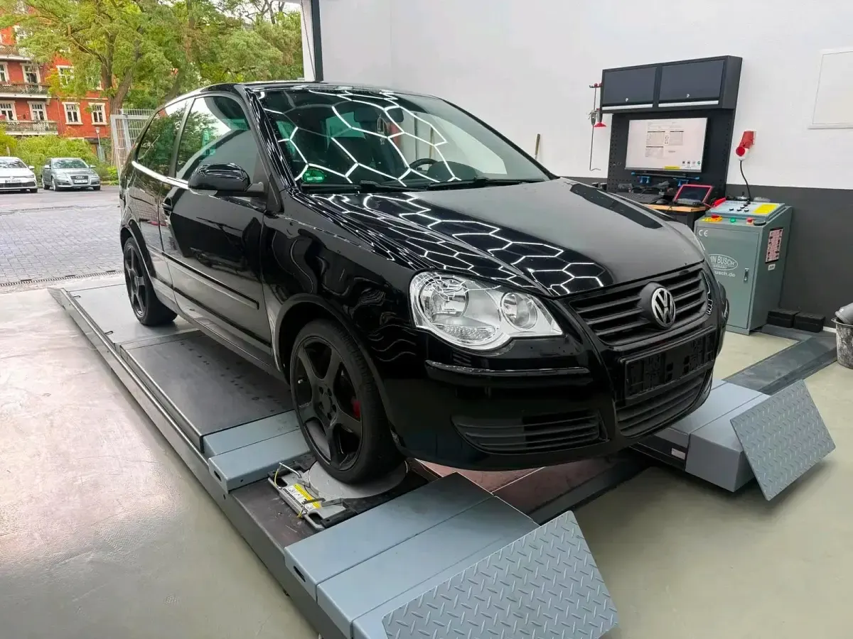 Gebraucht VW Polo Black Edition 105 PS (77 kW) 2008 Schwarz Kleinwagen