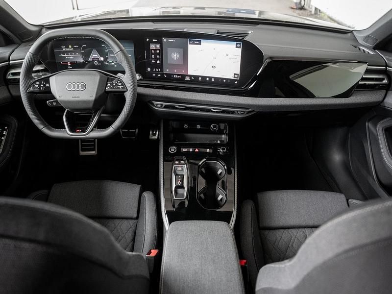 Neu Audi A5 S-Line 150 PS (110 kW) 2025 Grau Coupé