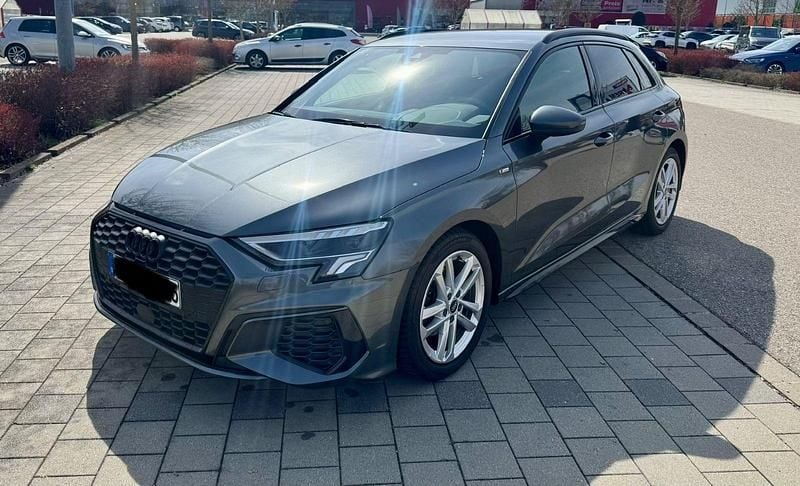 Gebraucht Audi A3 S-Line 150 PS (110 kW) 2022 Grau Limousine