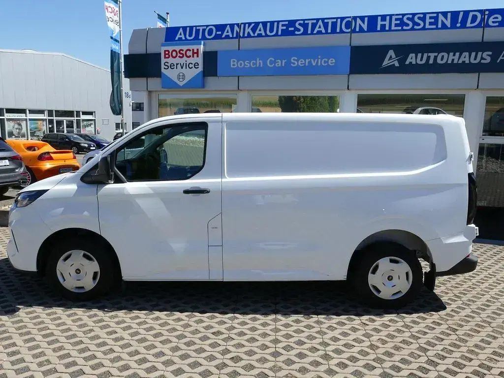 Gebraucht Ford Transit Custom Trend 136 PS (100 kW) 2024 Frostweiß Van