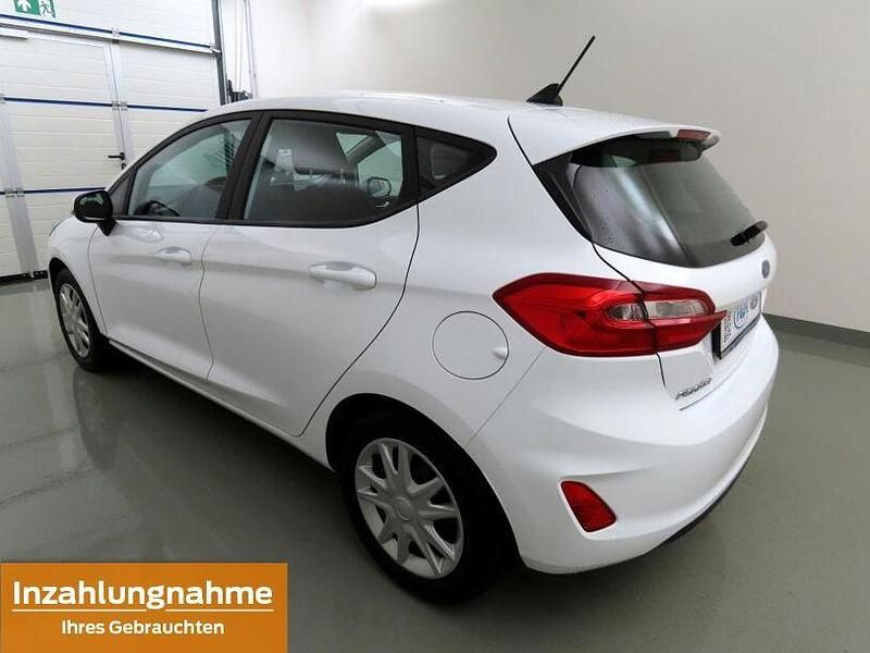 Gebraucht Ford Fiesta Trend 75 PS (55 kW) 2020 Frostweiß Limousine