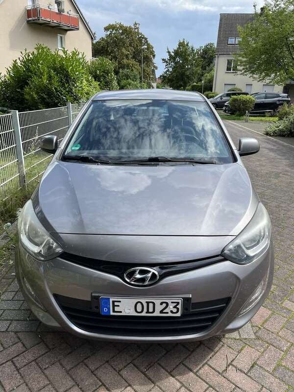 Gebraucht 2013 Hyundai i20 Classic Limousine | 3.100 € (Fairer Preis) - Bild 1/3