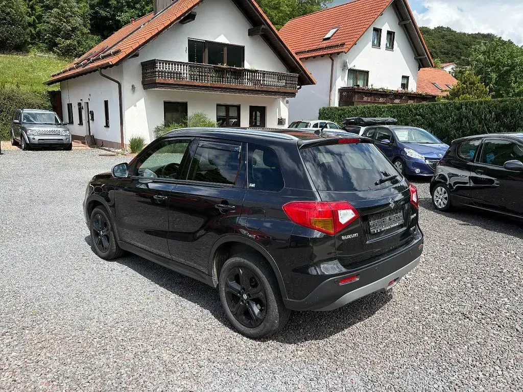 Gebraucht Suzuki Vitara 140 PS (102 kW) 2018 SUV