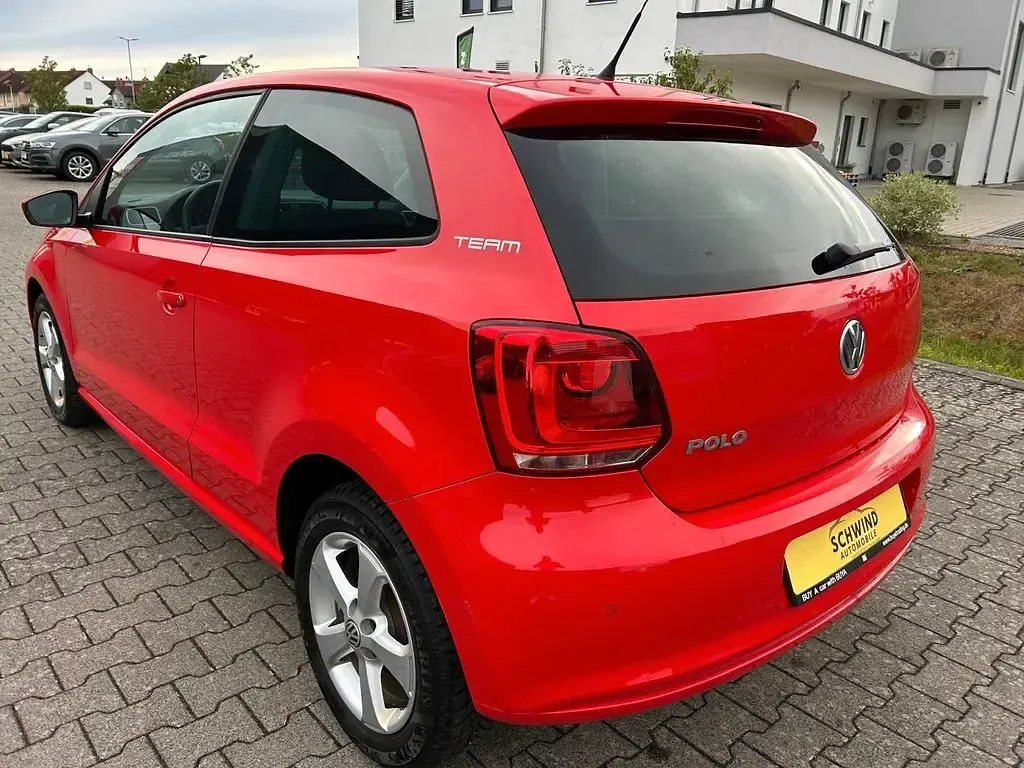 Gebraucht VW Polo Team 69 PS (50 kW) 2011 Rot Kleinwagen