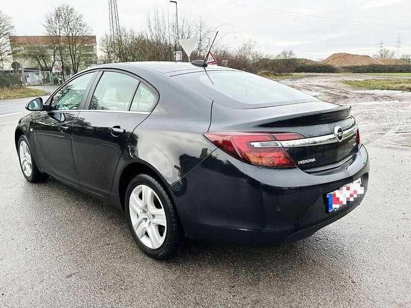 Gebraucht Opel Insignia Edition 120 PS (88 kW) 2016 Schwarz Limousine