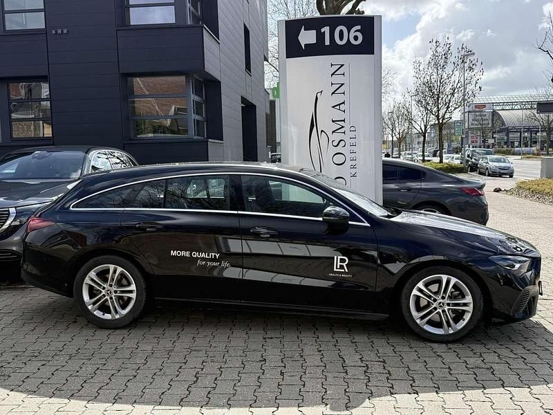 Gebraucht Mercedes CLA200 163 PS (119 kW) 2025 Nachtschwarz  unilack Kombi