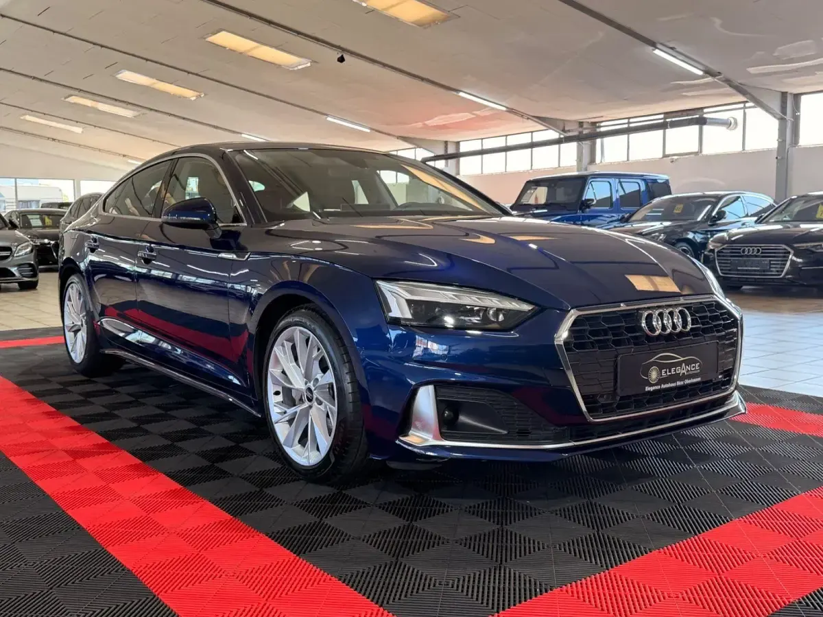 Gebraucht Audi A5 Advanced 204 PS (150 kW) 2023 Blau Coupé