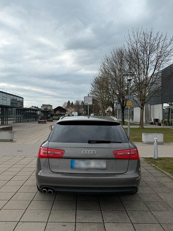 Gebraucht Audi A6 177 PS (130 kW) 2013 Andere farben Kombi