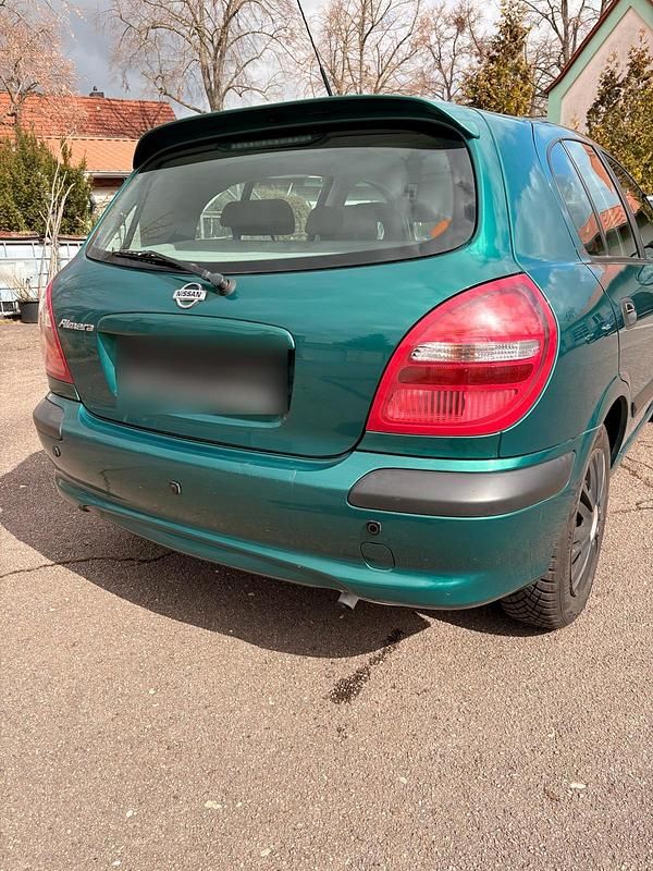 Gebraucht Nissan Almera 90 PS (66 kW) 2001 Grün Kleinwagen