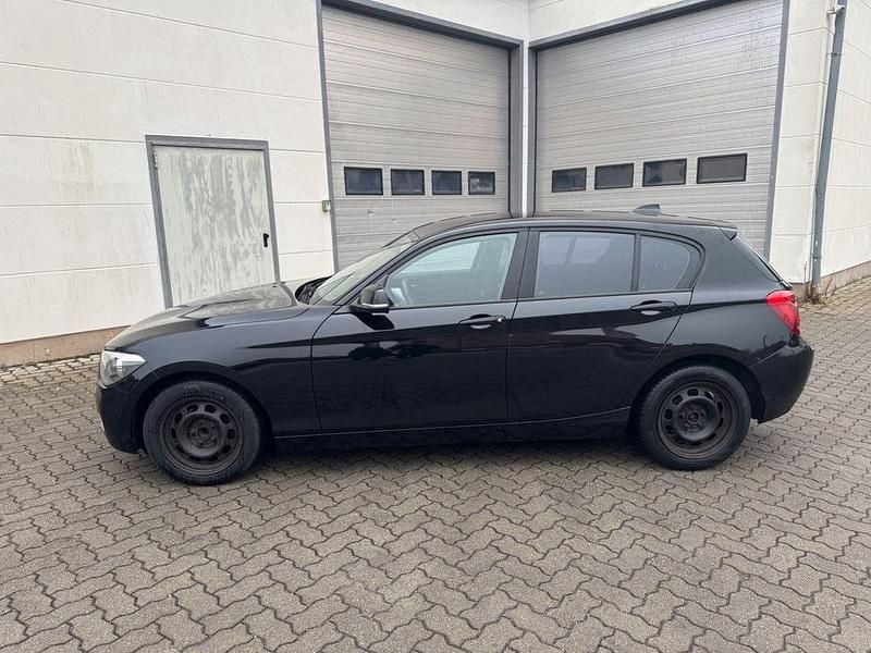 Schwarz Gebraucht 2012 BMW 116 Kleinwagen | 6.500 € (Guter Preis) - Bild 1/4