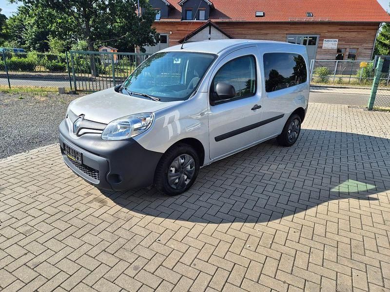 Grau Gebraucht 2016 Renault Kangoo Rapid Extra Van / Kleinbus | 5.999 € (Superpreis) - Bild 1/4