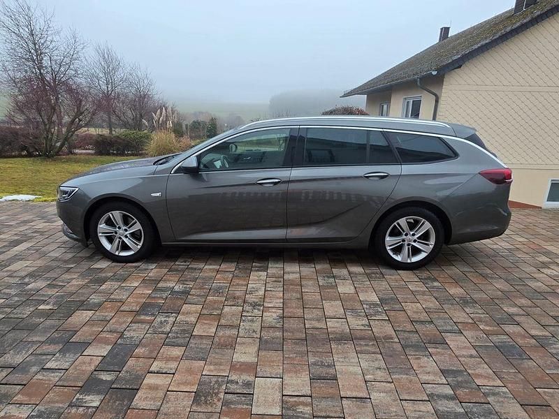 Gebraucht Opel Insignia Innovation 170 PS (125 kW) 2018 Grau Kombi