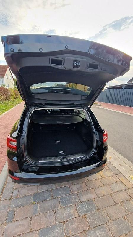 Gebraucht Renault Talisman Initiale Paris 160 PS (117 kW) 2018 Schwarz Kombi