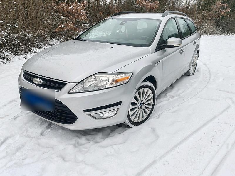 Grau Gebraucht 2011 Ford Mondeo Kombi | 3.600 € (Fairer Preis) - Bild 1/4