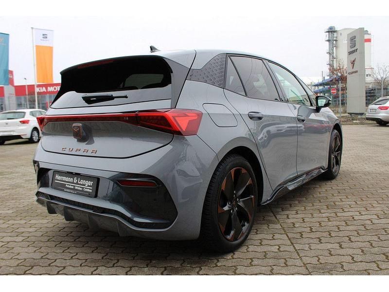 Neu Cupra Born 169 kW (231 PS) 2026 Vapor grey Kleinwagen