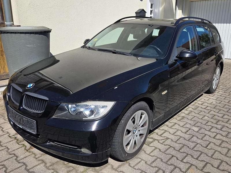 Second-hand BMW 320 170 CP (125 kW) 2007 Negru Break