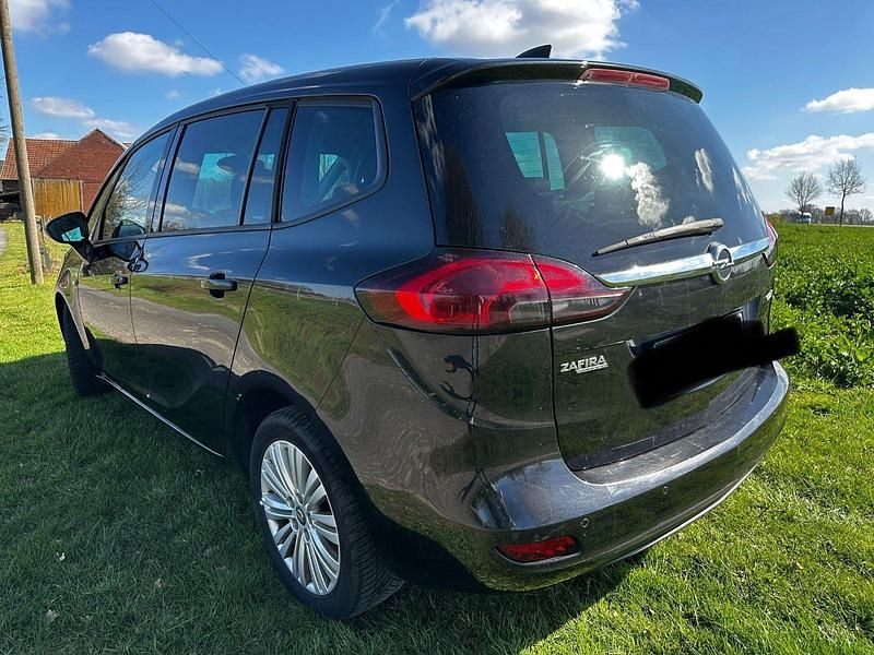 Gebraucht Opel Zafira Edition 140 PS (102 kW) 2016 Schwarz Van / Kleinbus