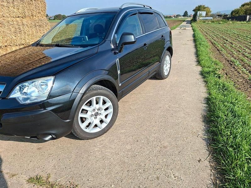 Schwarz Gebraucht 2009 Opel Antara Edition+ SUV | 4.000 € (Etwas zu teuer) - Bild 1/4