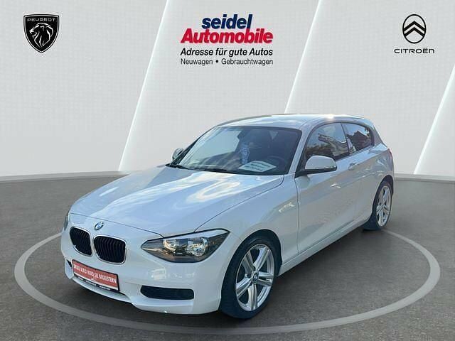 Gebraucht BMW 118 Advantage 170 PS (125 kW) 2014 Weiß Kleinwagen