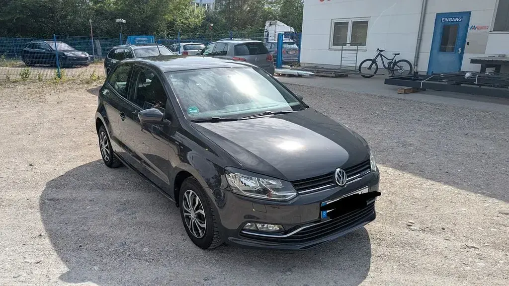 Gebraucht VW Polo Highline 90 PS (66 kW) 2016 Grau Kleinwagen