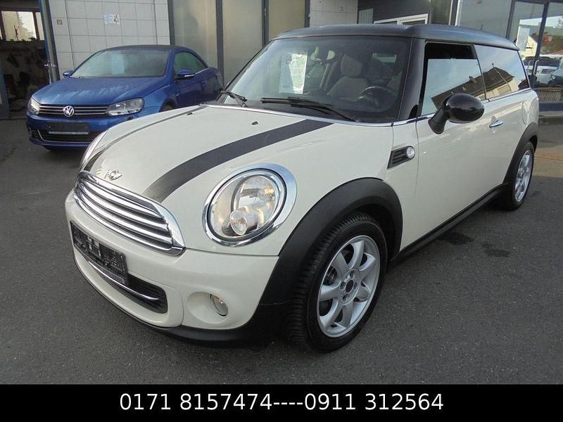 Weiß Gebraucht 2012 Mini Cooper Clubman Kombi | 8.600 € (Fairer Preis) - Bild 1/4