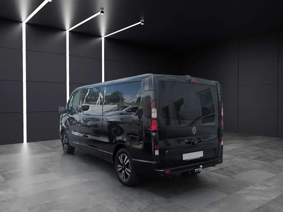 Ny Renault Trafic 150 HK (110 kW) 2025 Sort MPV