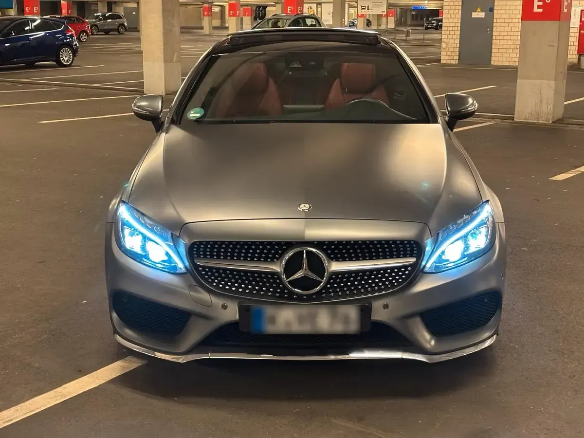 Gebraucht Mercedes C220 AMG 170 PS (125 kW) 2016 Grau Coupé