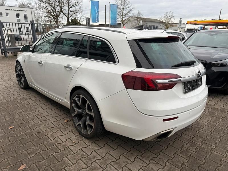Gebraucht Opel Insignia OPC 325 PS (239 kW) 2016 Weiß Kombi