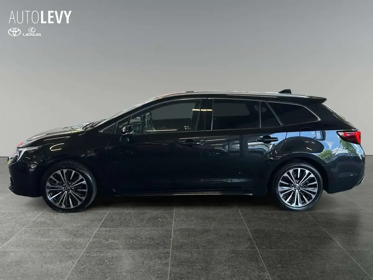 Gebraucht Toyota Corolla Sport 140 PS (102 kW) 2024 Schwarz Kombi