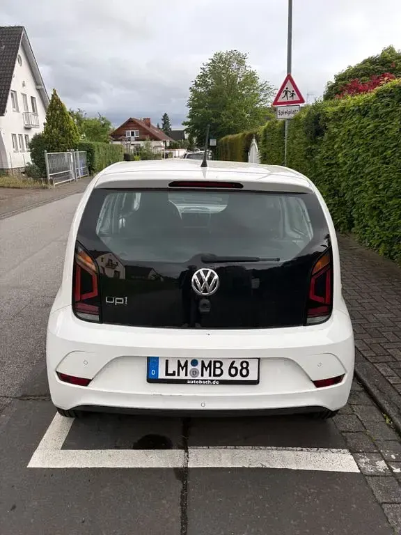 Gebraucht VW up! 60 PS (44 kW) 2019 Weiß Kleinwagen