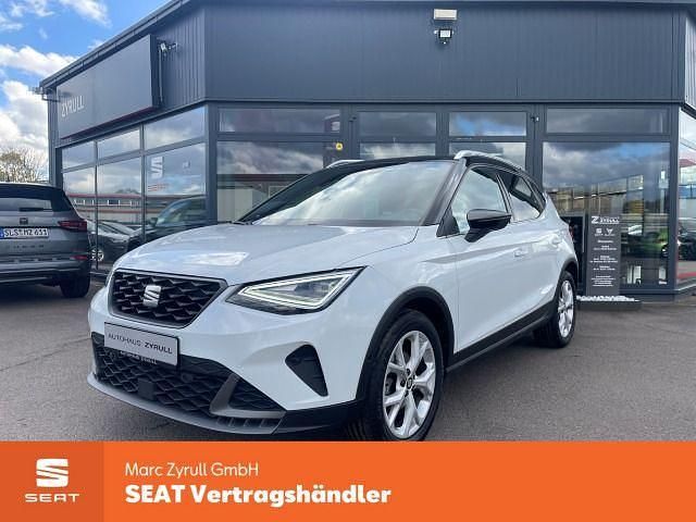 Weiß Gebraucht 2022 Seat Arona FR SUV | 18.490 € (Fairer Preis) - Bild 1/4