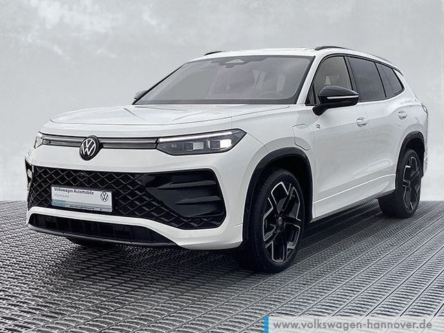 Pure white Gebraucht 2025 VW Tayron R-line SUV | 57.880 € (Guter Preis) - Bild 1/4