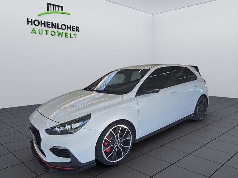 Polar white / sol Gebraucht 2020 Hyundai i30 N Performance Limousine | 22.890 € (Fairer Preis) - Bild 1/4
