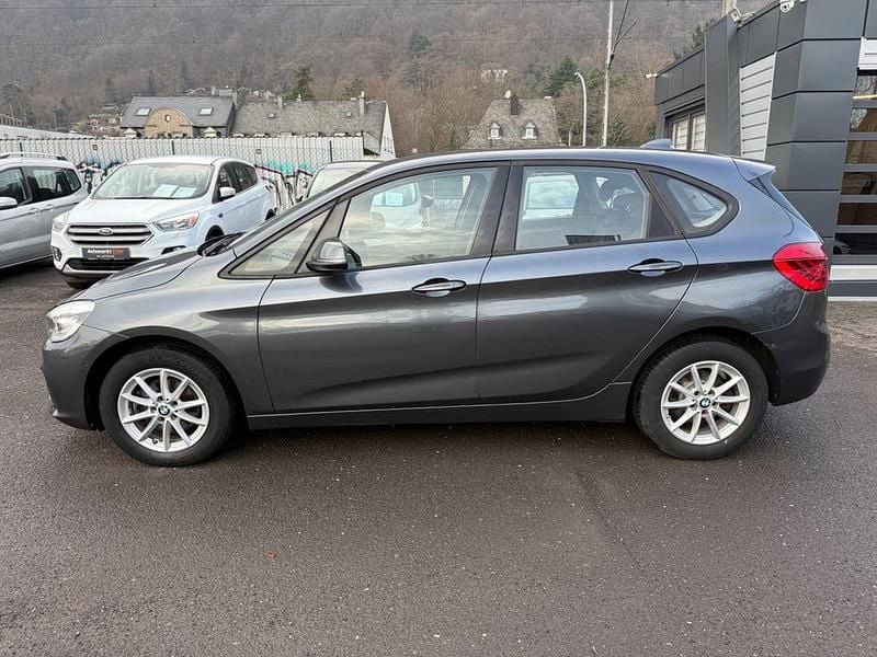 Gebraucht BMW 218 Advantage 136 PS (100 kW) 2016 Grau Kombi