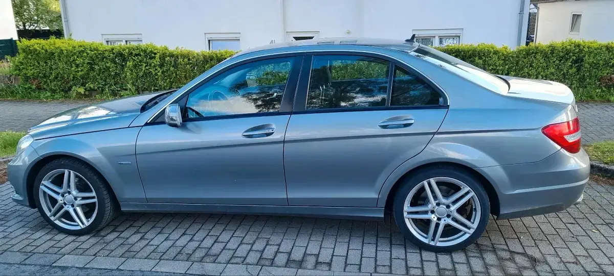 Second-hand Mercedes C220 170 CP (125 kW) 2012 Gri Berlinǎ