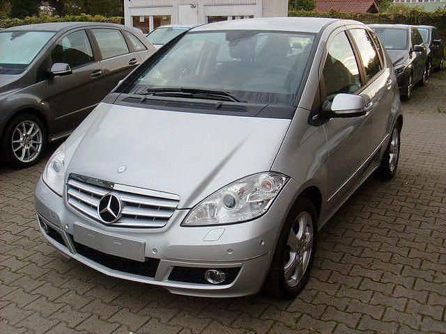 Gebraucht Mercedes A200 Avantgarde 140 PS (102 kW) 2009 Silber Limousine