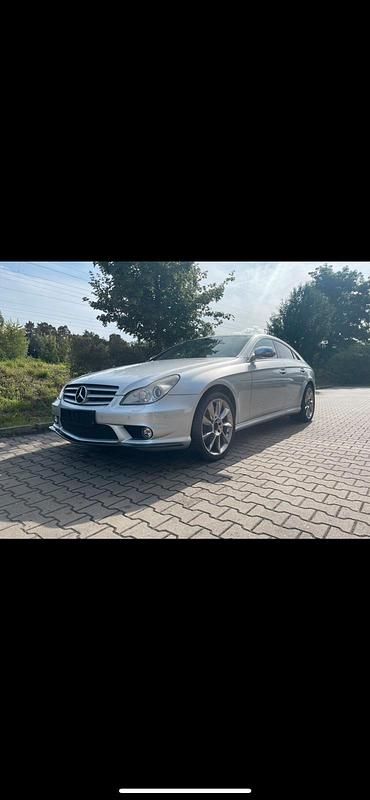 Silber Gebraucht 2004 Mercedes CLS55 AMG AMG Limousine | 26.500 € - Bild 1/4