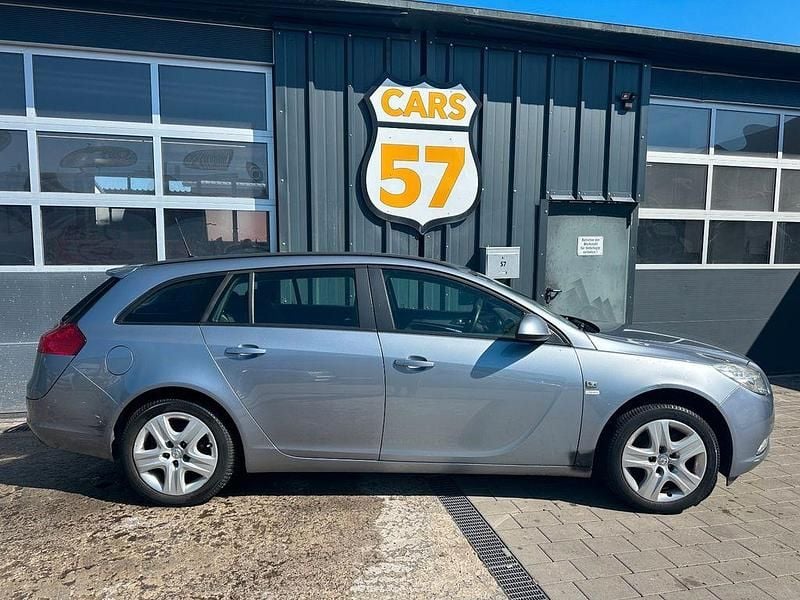 Gebraucht Opel Insignia Selection 116 PS (85 kW) 2009 Silber Kombi
