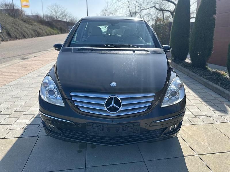 Gebraucht Mercedes E200 193 PS (141 kW) 2005 Schwarz Limousine