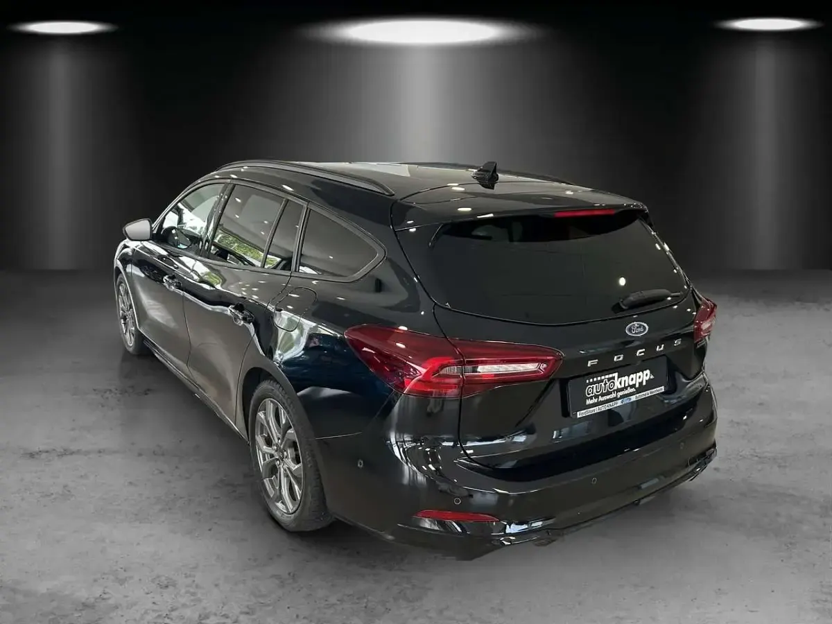 Gebraucht Ford Focus ST-Line X 155 PS (114 kW) 2024 Obsidianschwarz Kombi